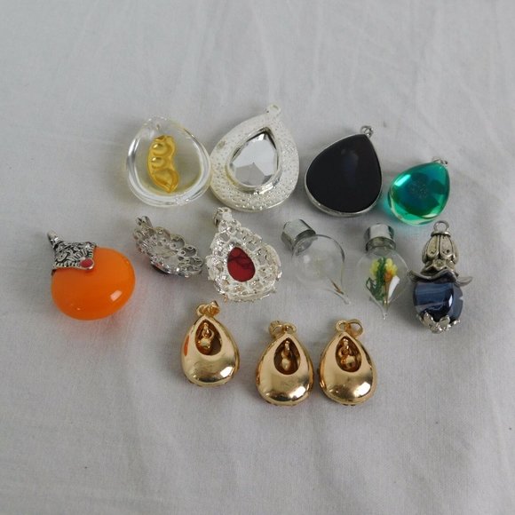 Teardrop Shaped (Mostly) Pendant Lot of 13 Shamrock Rhinestones Pea Pod Mustard - Picture 2 of 12